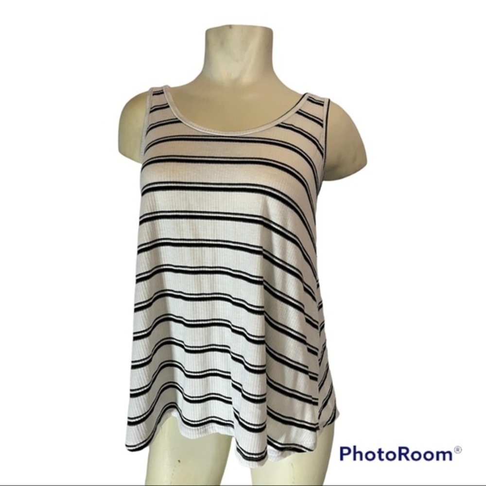 Women's Black/White Striped Tank Top Size Medium